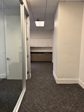 235 Montgomery St, San Francisco, CA à louer Photo intérieure– Image 2 sur 5