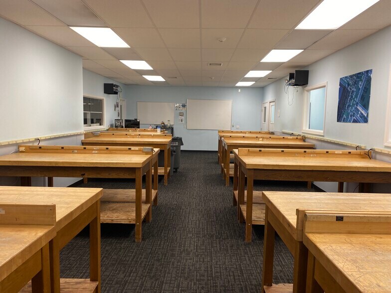 22 Broadway, Amityville, NY à vendre - Photo de l’immeuble – Image 2 sur 4