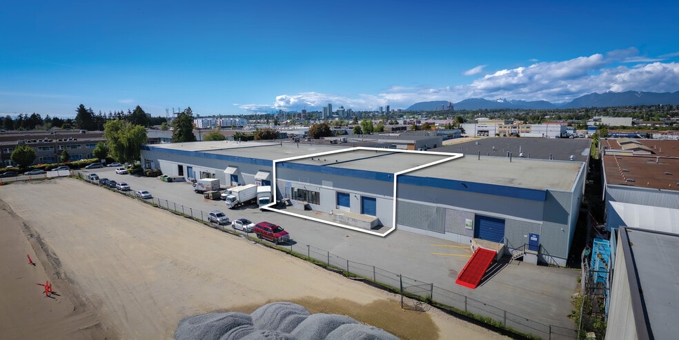2620 Simpson Rd, Richmond, BC à louer - Photo principale – Image 1 sur 27