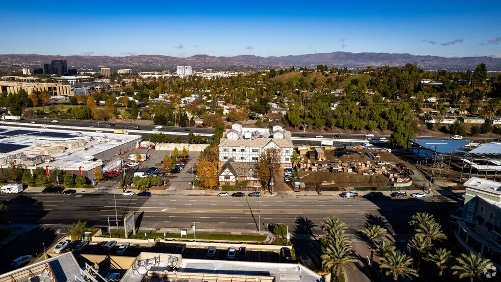 20631 Ventura Blvd, Woodland Hills, CA à vendre - Aérien – Image 3 sur 22