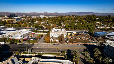 20631 Ventura Blvd, Woodland Hills, CA - VUE AÉRIENNE  vue de carte