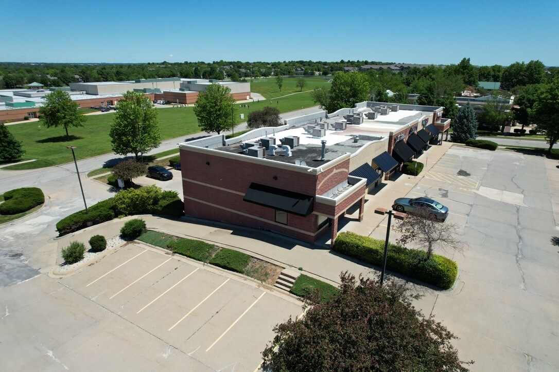 14000-14030 W 135th St, Olathe, KS à louer Photo de l’immeuble– Image 1 sur 6