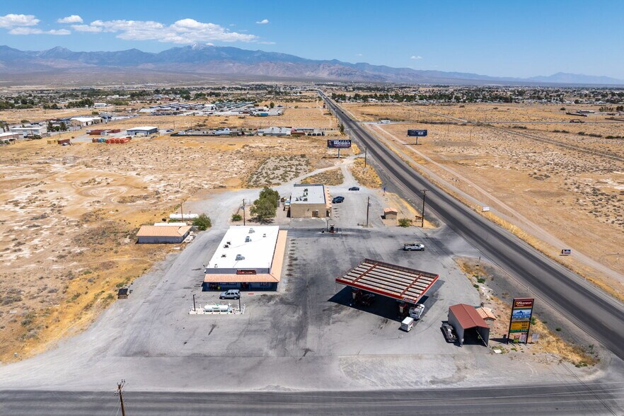 900 W Nevada Hwy 372, Pahrump, NV à vendre - Photo de l’immeuble – Image 2 sur 25