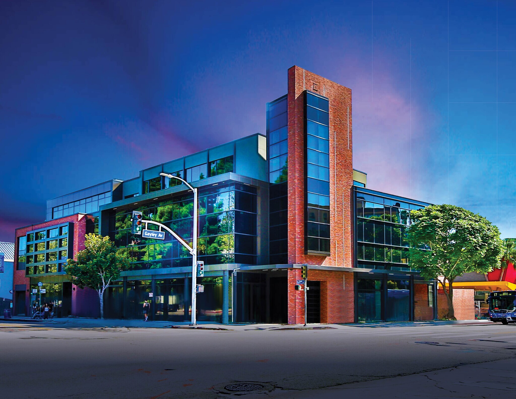 900 Gayley Ave, Los Angeles, CA à vendre Photo de l’immeuble– Image 1 sur 10