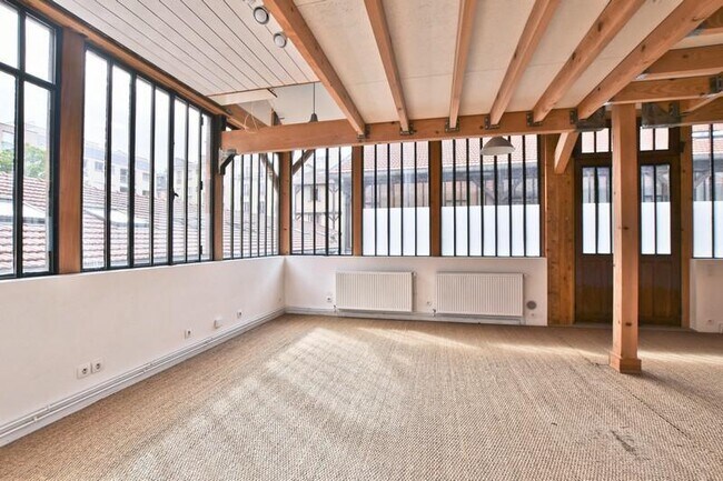 Plus de détails pour Bureau à louer