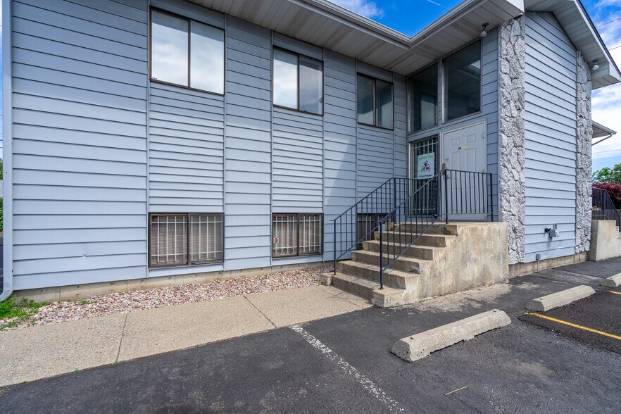 1504 W Northwest Blvd, Spokane, WA à vendre - Photo de l’immeuble – Image 2 sur 7