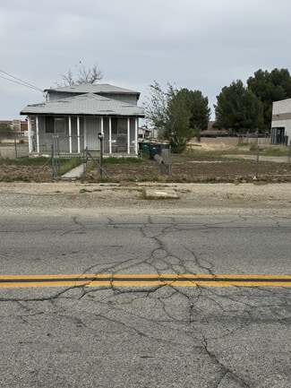Plus de détails pour 38652 9th St E, Palmdale, CA - Logement à vendre