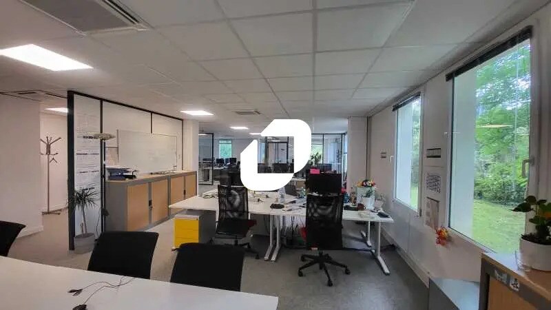 Bureau dans Pessac à louer - Photo de l’immeuble – Image 3 sur 15