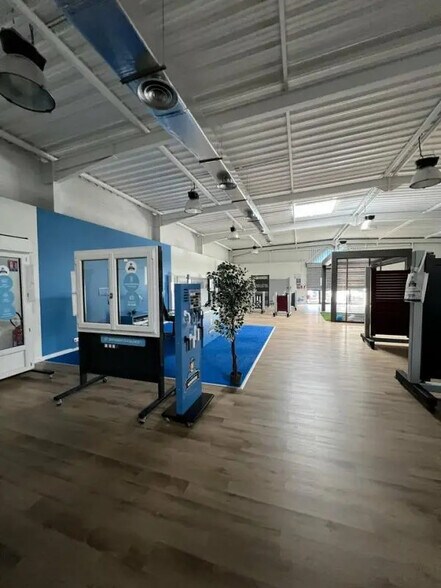 Local commercial dans Portet-sur-Garonne à louer - Photo intérieure – Image 1 sur 6