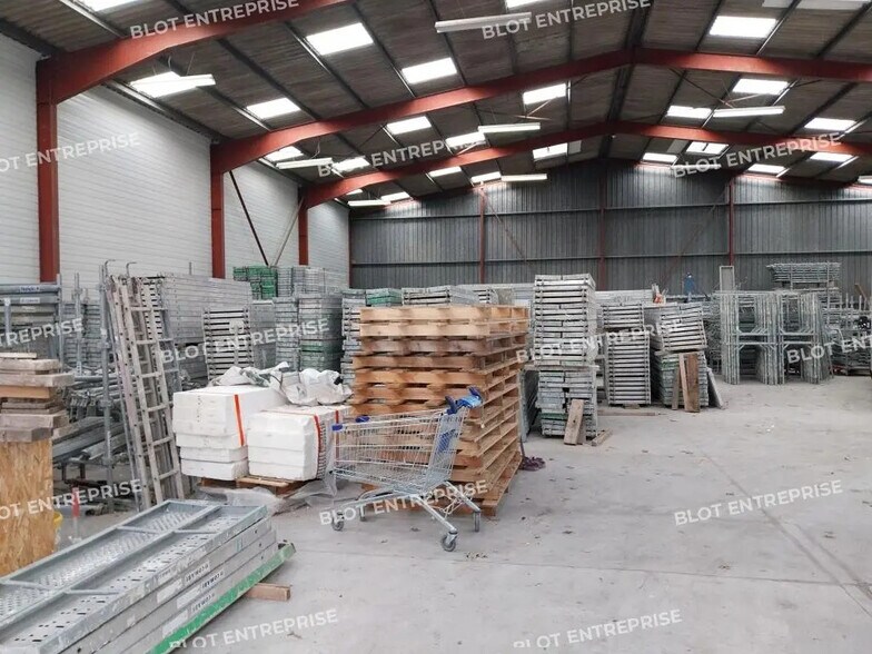 Local d’activités dans Carquefou à louer - Photo de l’immeuble – Image 3 sur 10