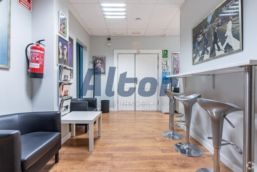 Immeuble residentiel dans Madrid, Madrid à vendre - Photo intérieure – Image 1 sur 1