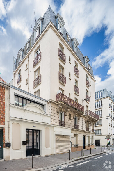 Bureau dans Paris à louer - Photo de l’immeuble – Image 2 sur 2