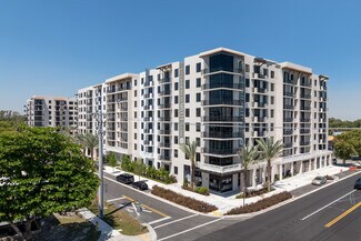 Plus de détails pour 2555 NE 179th St, North Miami Beach, FL - Local commercial à louer