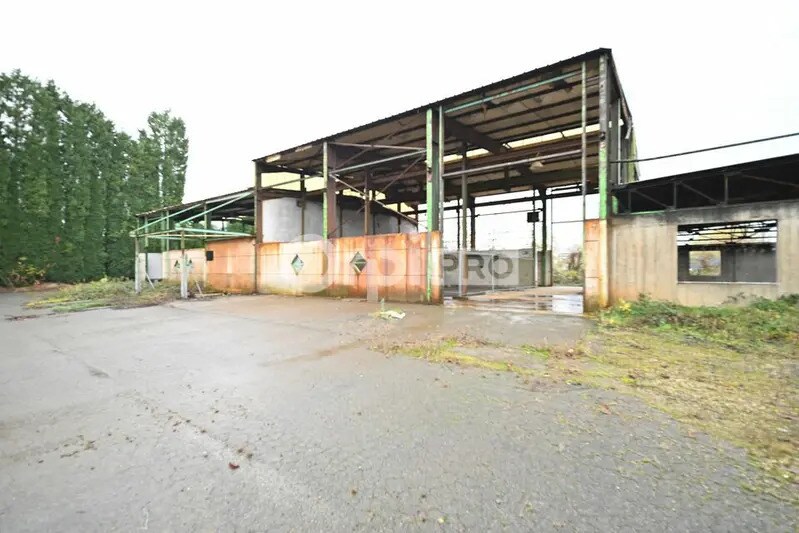 Local d'activités dans Montceau-les-Mines à vendre Photo de l’immeuble– Image 1 sur 15