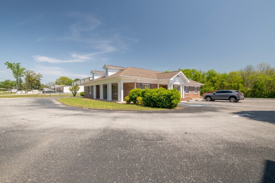 2020 Mack Smith Rd, Rossville, GA à vendre - Photo de l’immeuble – Image 1 sur 25