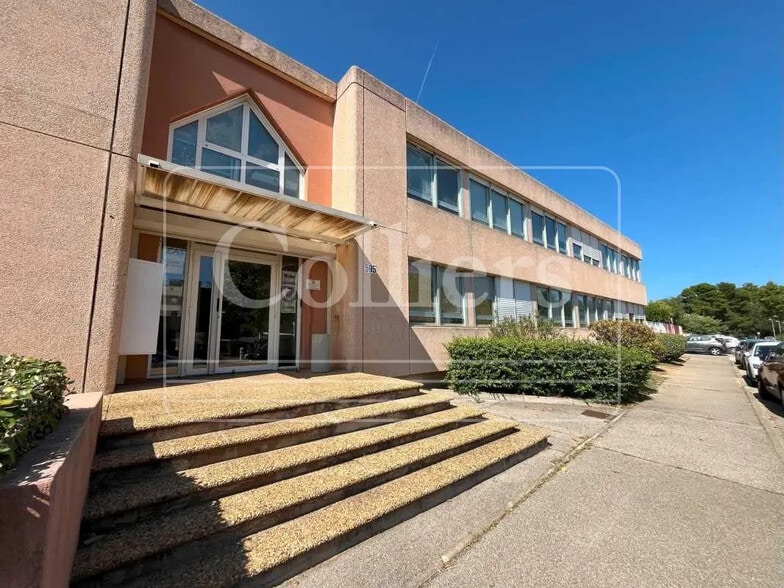 595 Route De La Seds, Vitrolles à louer - Photo de l’immeuble – Image 1 sur 5