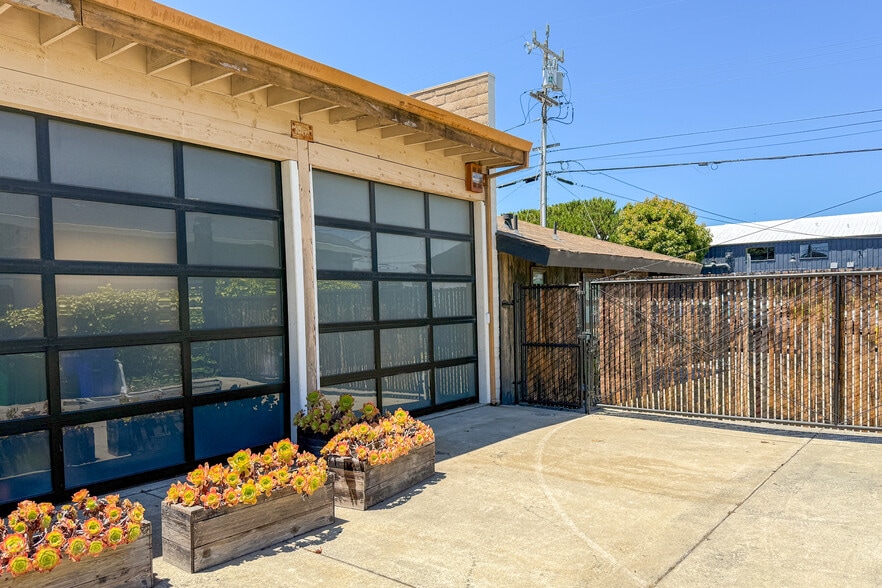 325 Ingalls St, Santa Cruz, CA à vendre - Photo de l’immeuble – Image 3 sur 3