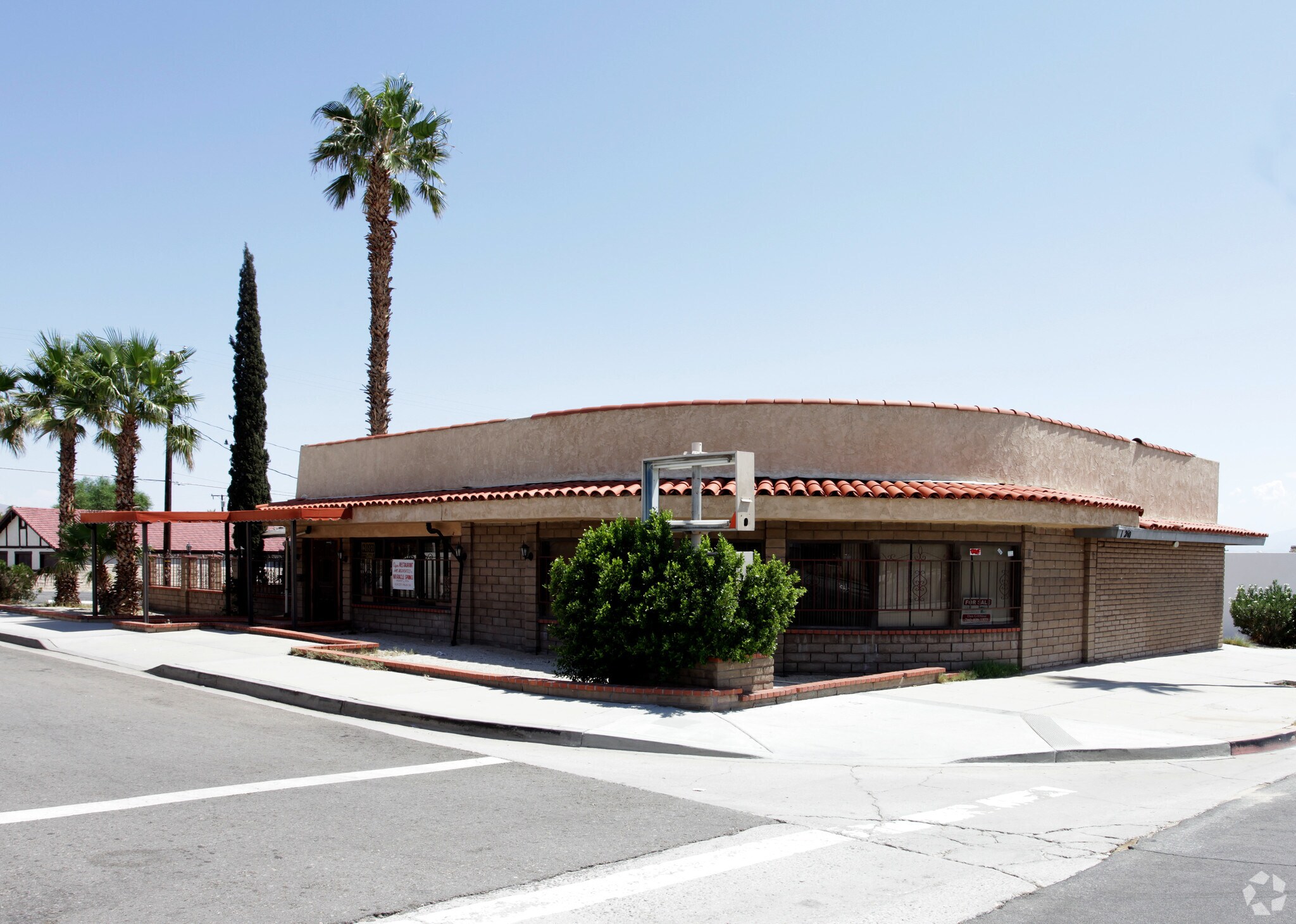 12260 Palm Dr, Desert Hot Springs, CA à vendre Photo de l’immeuble– Image 1 sur 30