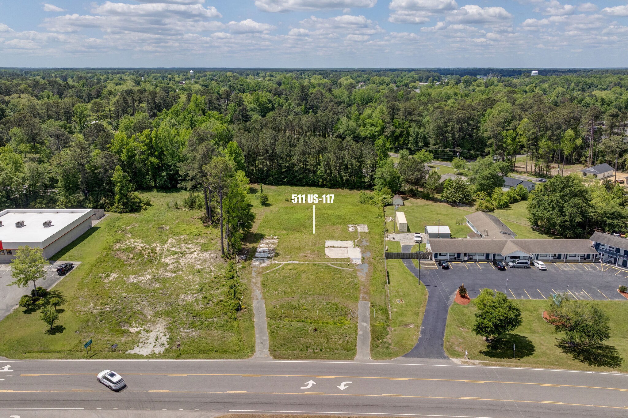 511 US-117, Burgaw, NC à louer Photo principale– Image 1 sur 13