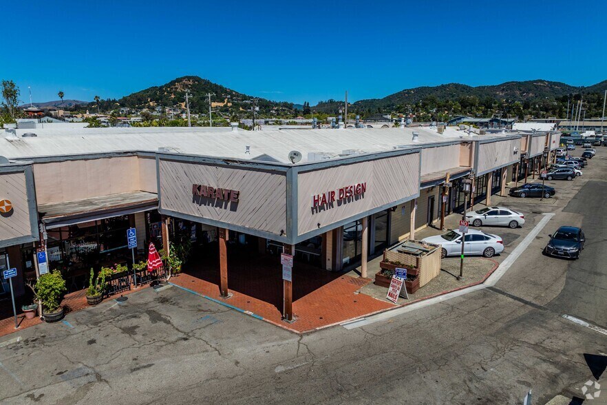 555 Francisco Blvd E, San Rafael, CA à louer - Photo de l’immeuble – Image 2 sur 4