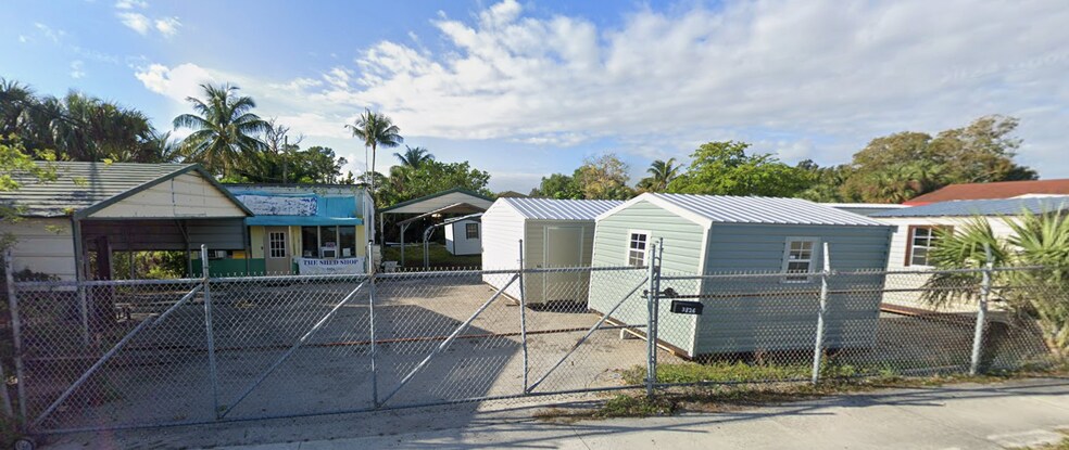 3826 10th Ave N, Lake Worth Beach, FL à vendre - Photo principale – Image 2 sur 2