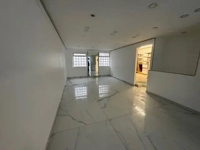 View Photo