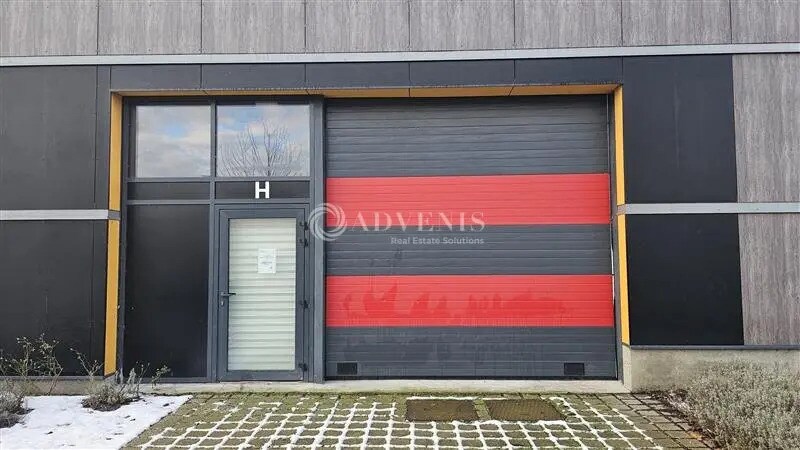 Local d’activités dans Tourcoing à louer - Photo de l’immeuble – Image 2 sur 8