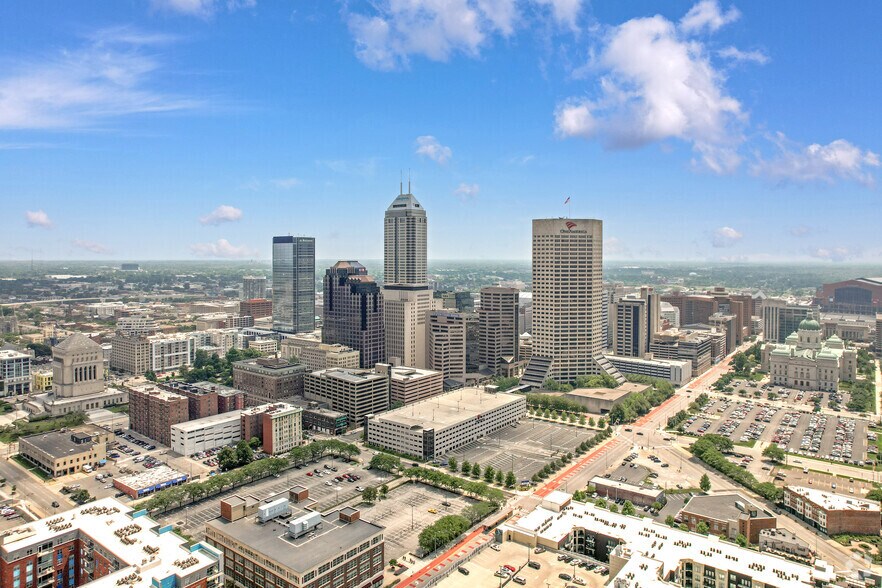 111 Monument Cir, Indianapolis, IN à louer - Aérien – Image 2 sur 18