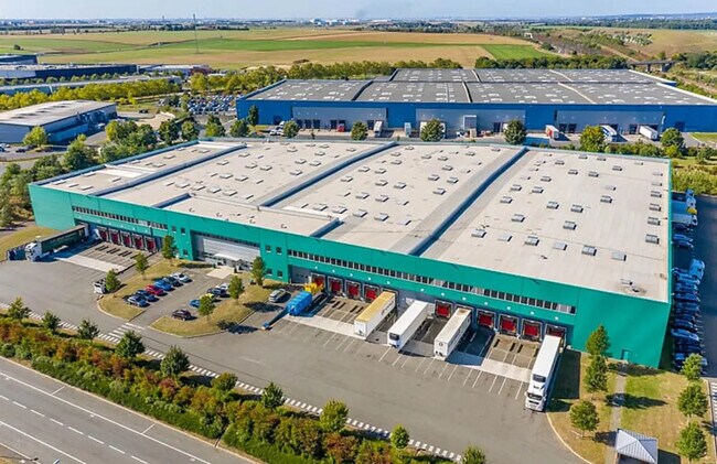 Plus de détails pour Industriel/Logistique à louer