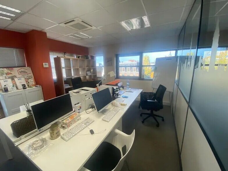Bureau dans Roubaix à vendre - Photo intérieure – Image 2 sur 15