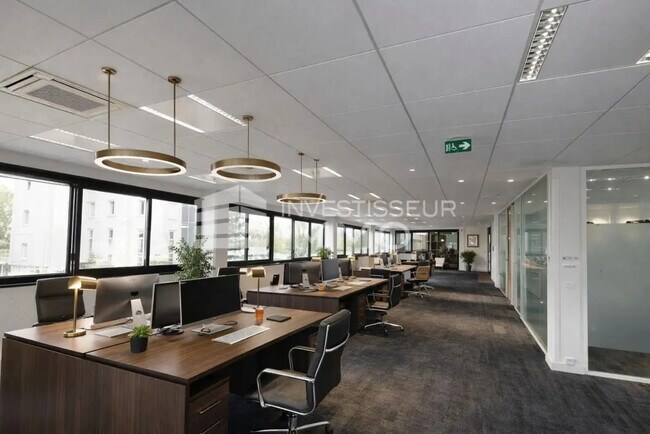 Plus de détails pour Bureau à louer