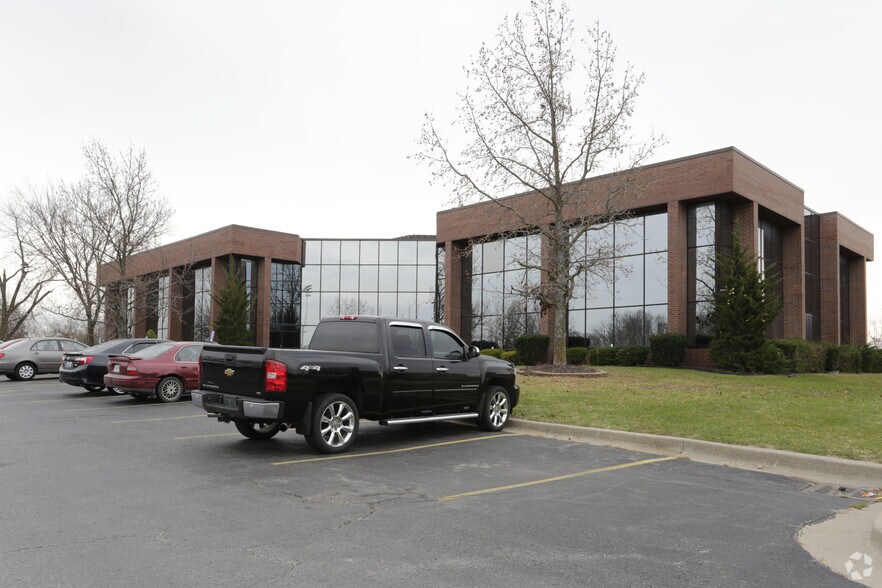 1333 Meadowlark Ln, Kansas City, KS à louer - Photo de l’immeuble – Image 2 sur 7