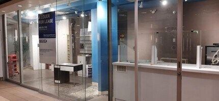 200 Boul René-Lévesque O, Montréal, QC à louer Photo intérieure– Image 1 sur 4