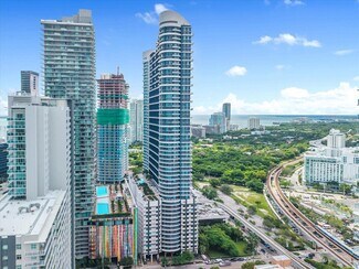 Plus de détails pour 40 SW 13th St, Miami, FL - Bureau, Bureau/Médical à louer