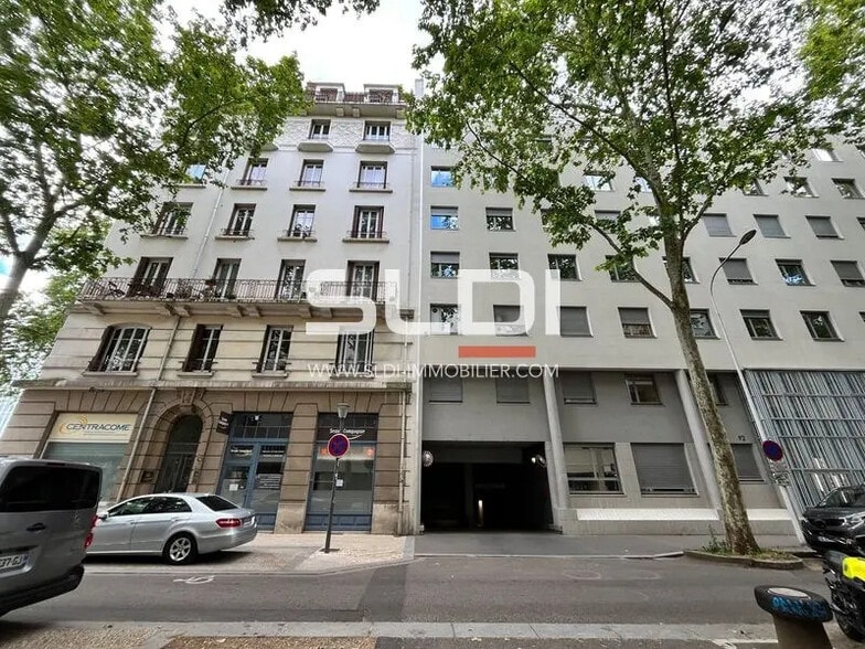 194 Bis Rue Garibaldi, Lyon à louer - Photo de l’immeuble – Image 2 sur 11