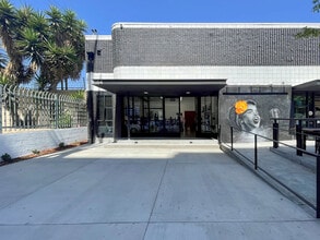 684 Mateo St, Los Angeles, CA à louer Photo intérieure– Image 2 sur 5