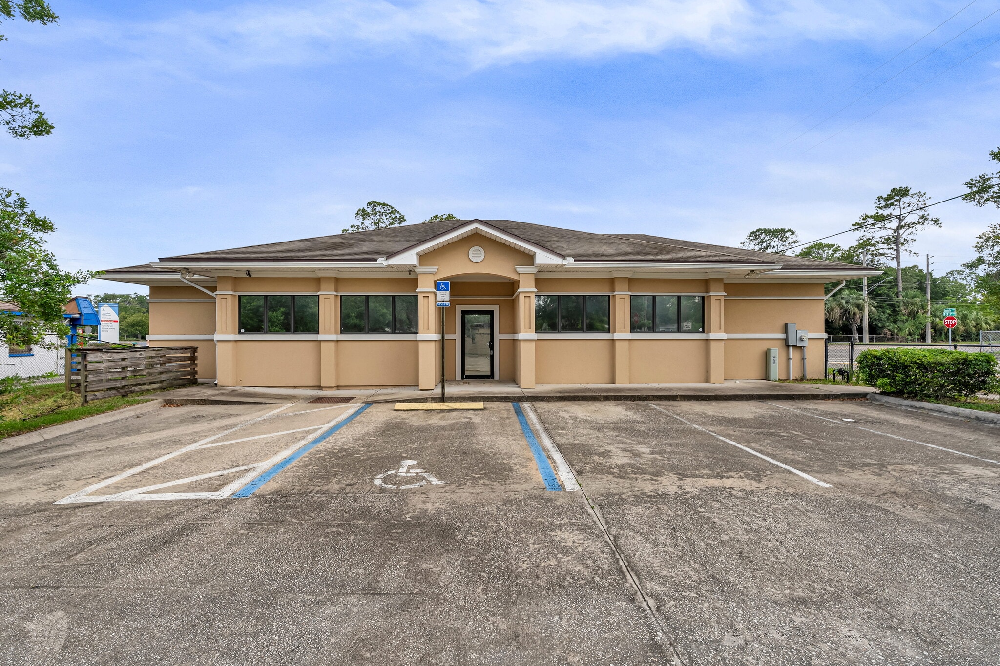 6531 103rd St, Jacksonville, FL à louer Photo de l’immeuble– Image 1 sur 17