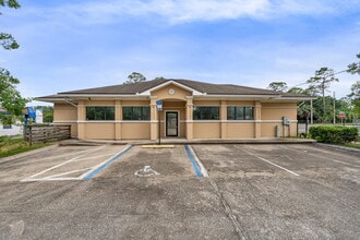 6531 103rd St, Jacksonville, FL à louer Photo de l’immeuble– Image 1 sur 17