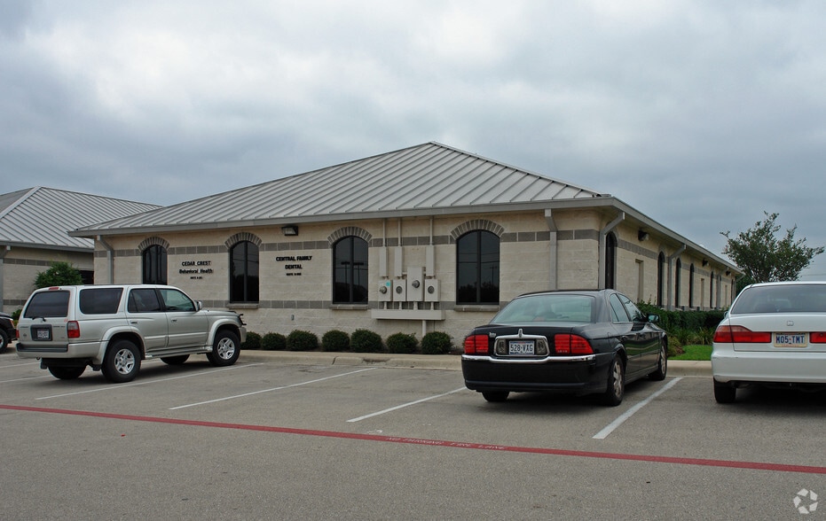 3106 S W S Young Dr, Killeen, TX à louer - Photo de l’immeuble – Image 2 sur 45