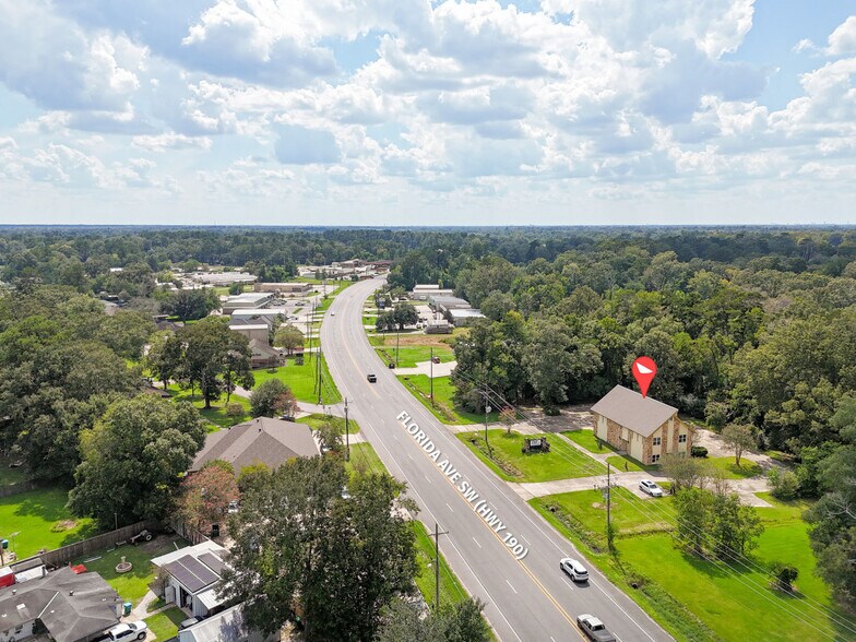 1783 Florida Ave SW, Denham Springs, LA à vendre - Photo de l’immeuble – Image 2 sur 10