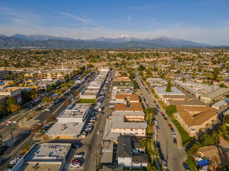 233 S Bandy Ave, West Covina, CA à vendre - Photo de l’immeuble – Image 3 sur 40