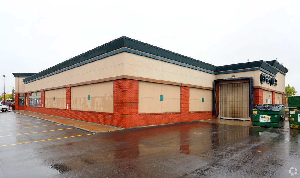 3225 Calgary Trl NW, Edmonton, AB à louer - Photo de l’immeuble – Image 2 sur 2