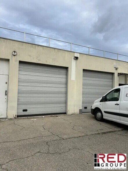Industriel/Logistique dans Aix-en-Provence à louer - Photo de l’immeuble – Image 2 sur 8