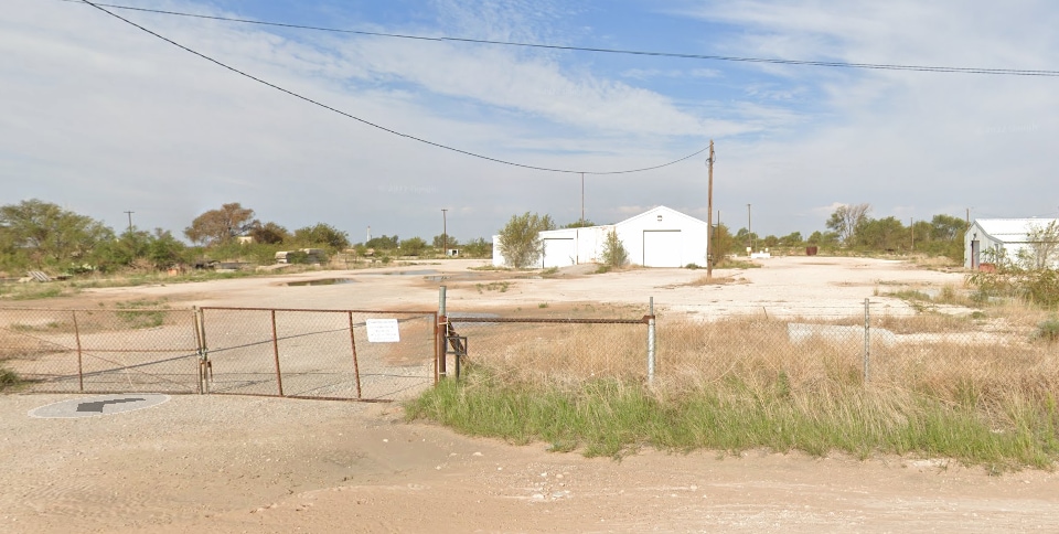 905 S Cecil St, Hobbs, NM à louer Photo principale– Image 1 sur 3
