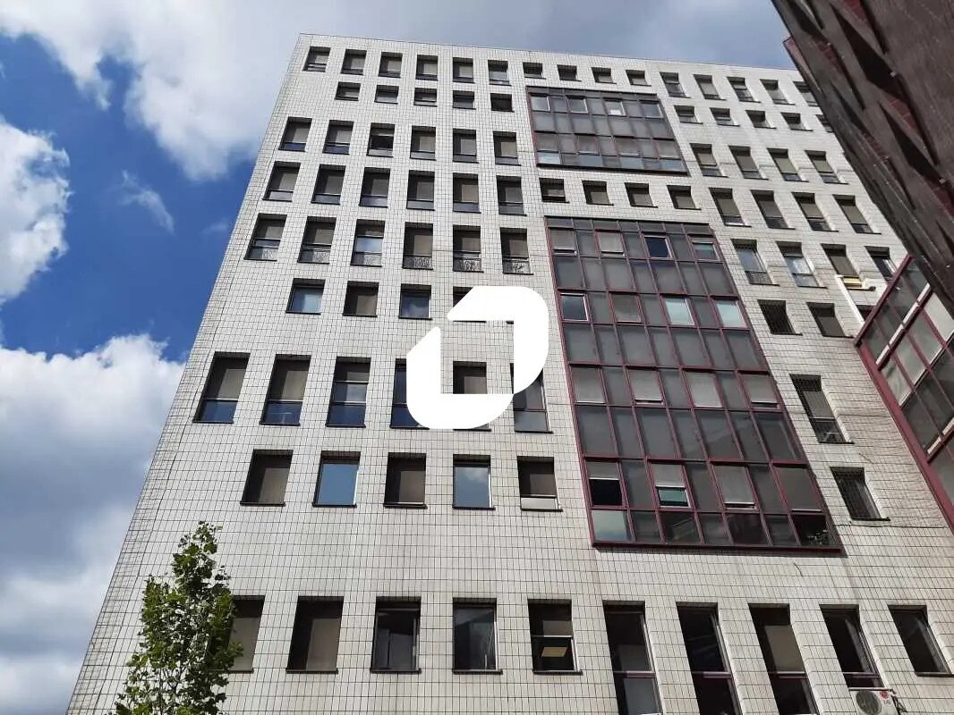 1-10 Place Charles De Gaulle, Montigny-le-Bretonneux à vendre Photo de l’immeuble– Image 1 sur 12