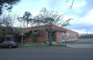 Plus de détails pour 5543 Riverton Ave, North Hollywood, CA - Local d'activités à louer