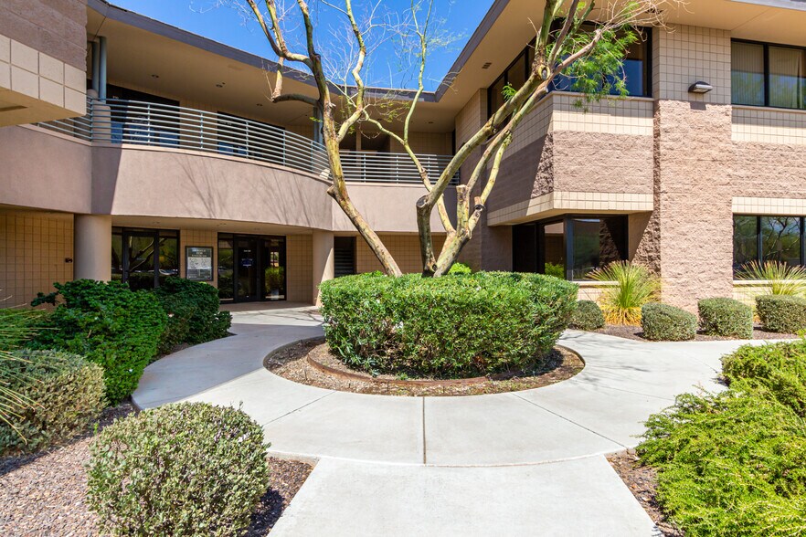 1838 W Parkside Ln, Phoenix, AZ à louer - Photo de l’immeuble – Image 2 sur 14