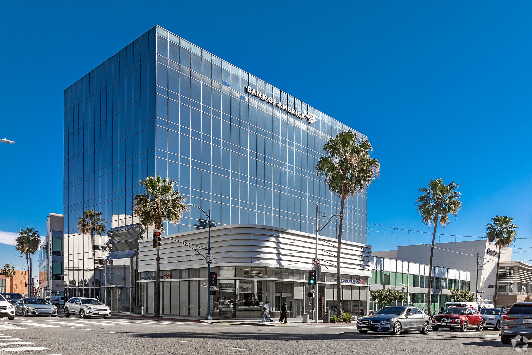9440 Santa Monica Blvd, Beverly Hills, CA à louer Photo principale– Image 1 sur 42