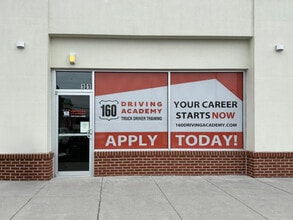 5000 N Crescent Blvd, Pennsauken, NJ à louer Photo intérieure– Image 1 sur 8
