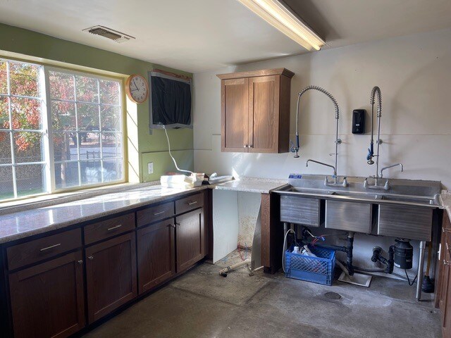 39839 County Road 17A, Woodland, CA à vendre - Photo de l’immeuble – Image 2 sur 46